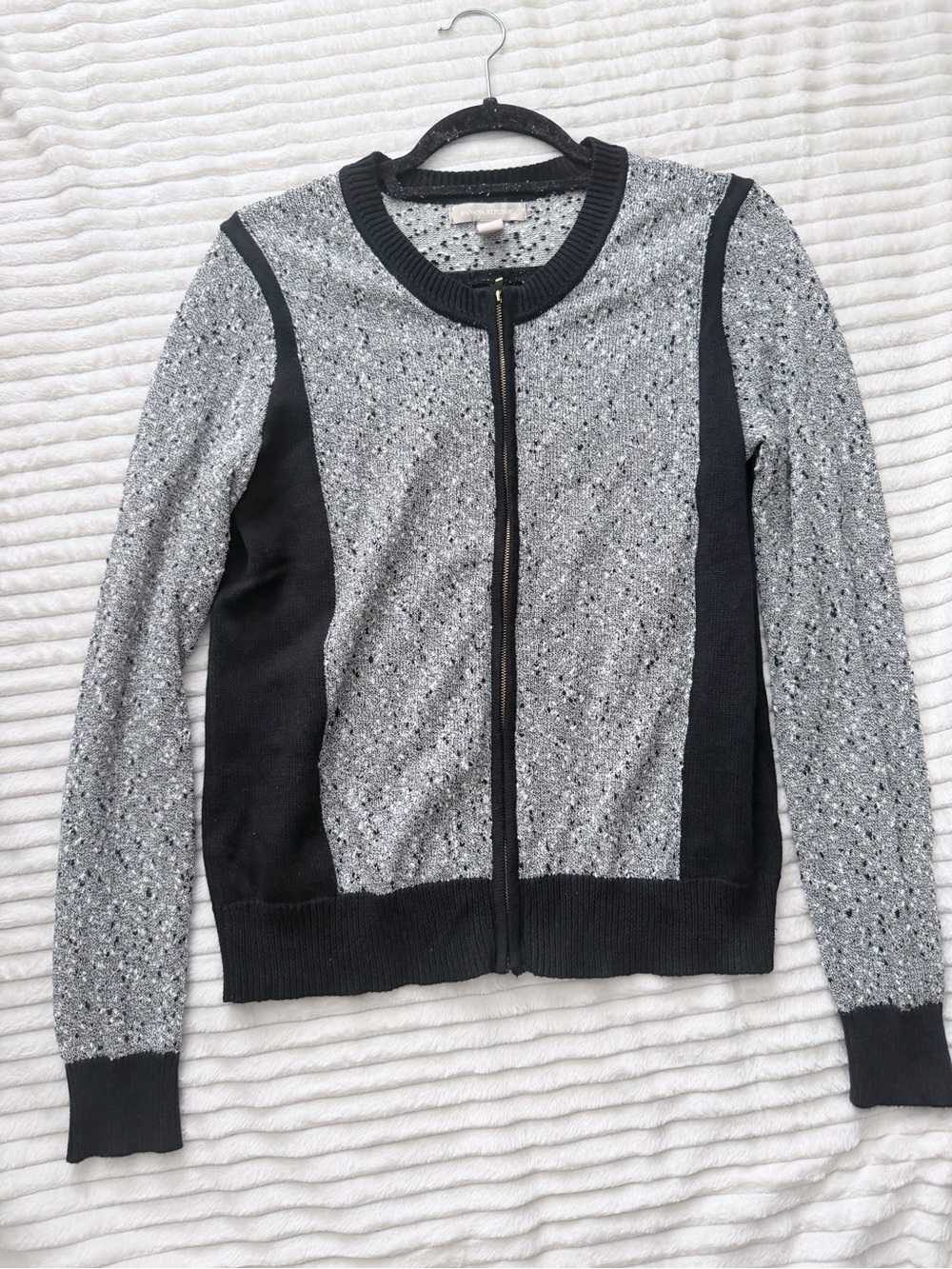 Banana Republic Women’s Black & Gray Zip-Front Knit Jacket